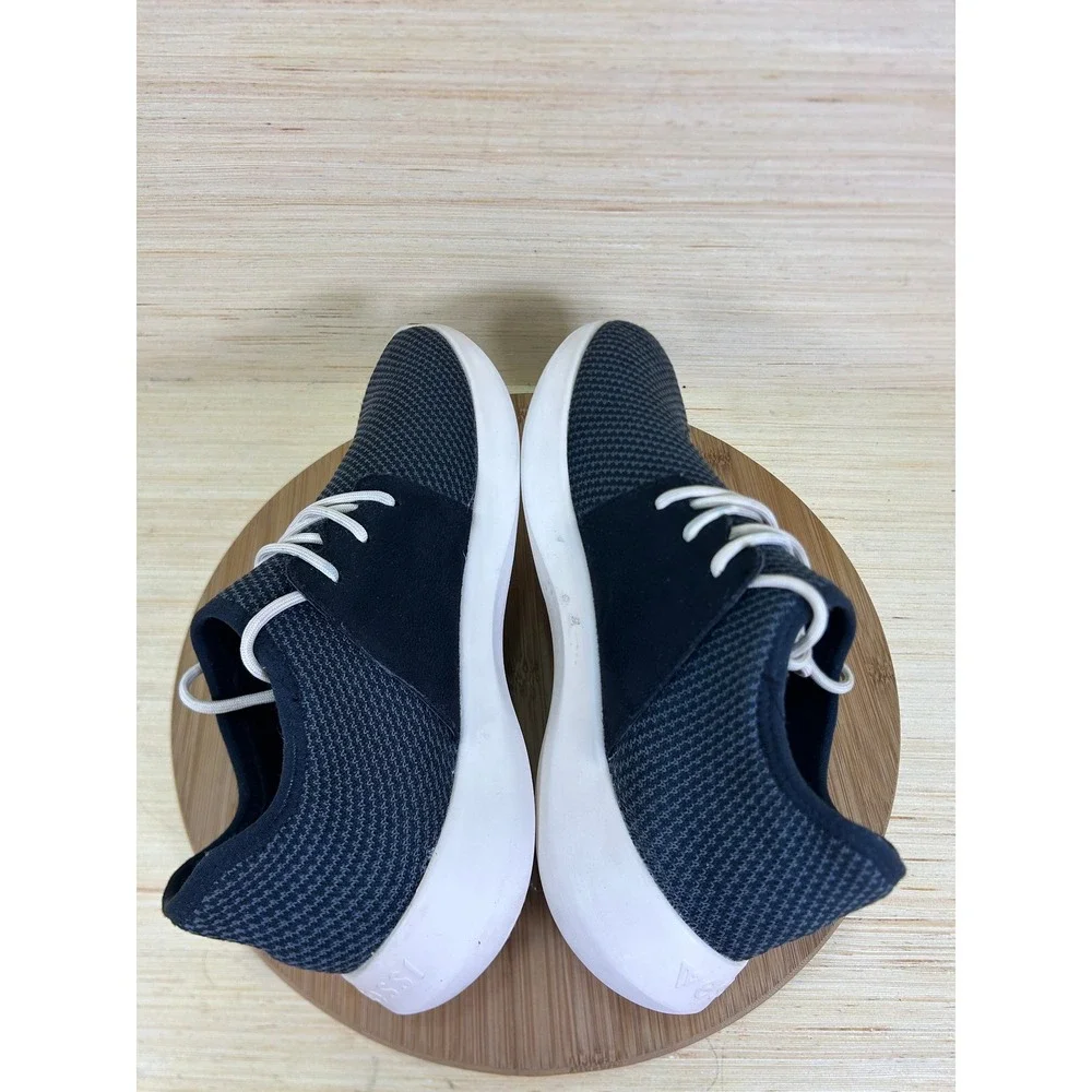 Vessi Everyday Classic Waterproof Sneakers Navy Blue Black Womens 10 Low Top